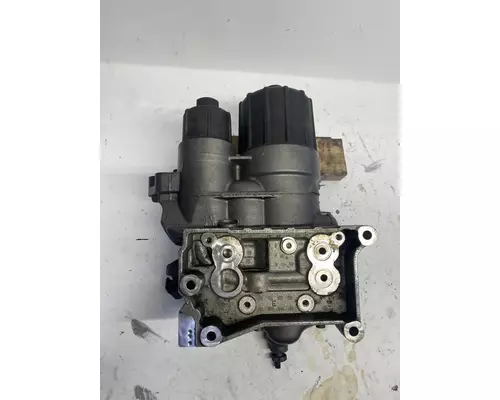 DETROIT DIESEL DD15 Engine Oil & Fuel Manifold