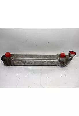 DETROIT DIESEL DD15 Engine Oil Cooler