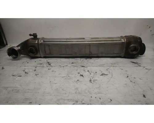 DETROIT DIESEL DD15 Engine Oil Cooler