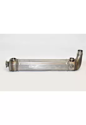 DETROIT DIESEL DD15 Engine Oil Cooler