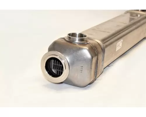 DETROIT DIESEL DD15 Engine Oil Cooler