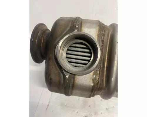DETROIT DIESEL DD15 Engine Oil Cooler