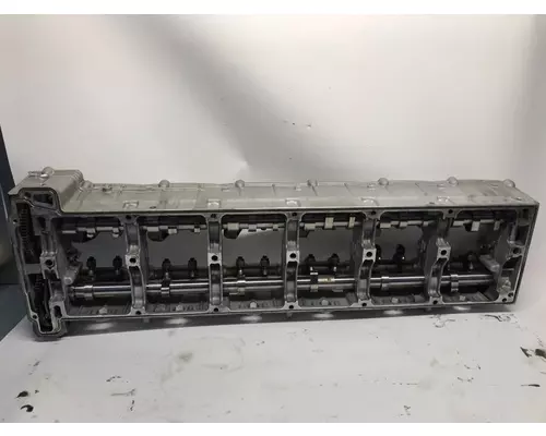 DETROIT DIESEL DD15 Valve Cover Base