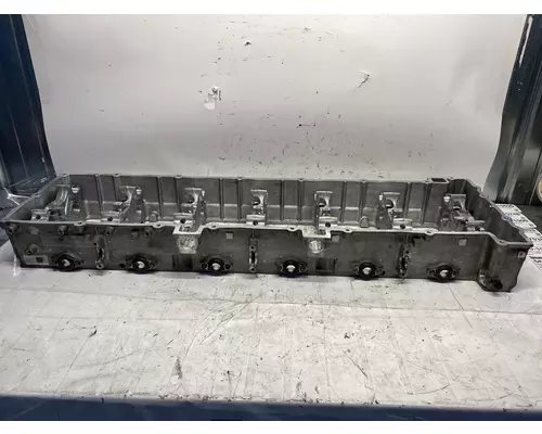 DETROIT DIESEL DD15 Valve Cover Base