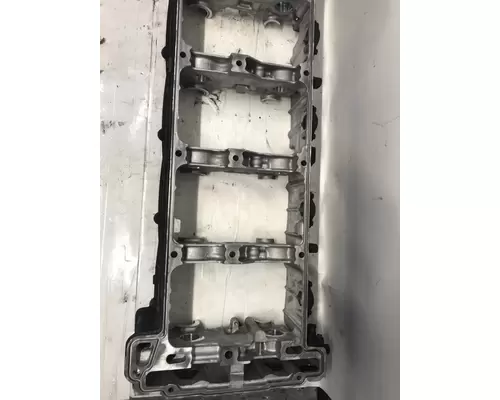 DETROIT DIESEL DD15 Valve Cover Base