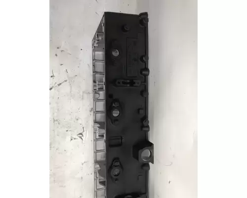 DETROIT DIESEL DD15 Valve Cover Base