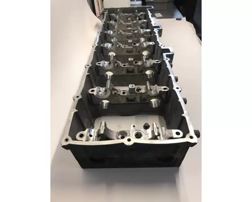 DETROIT DIESEL DD15 Valve Cover