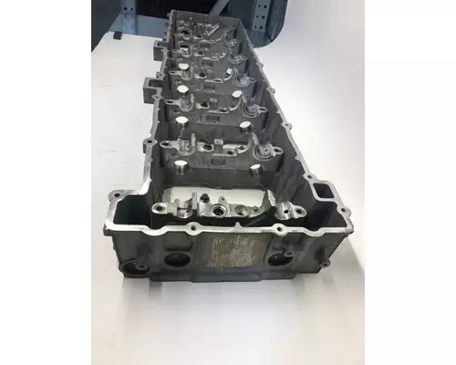 DETROIT DIESEL DD15 Valve Cover