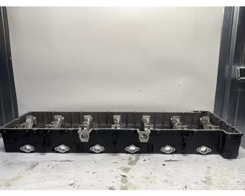 DETROIT DIESEL DD15 Valve Cover