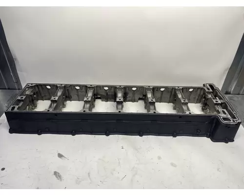 DETROIT DIESEL DD15 Valve Cover