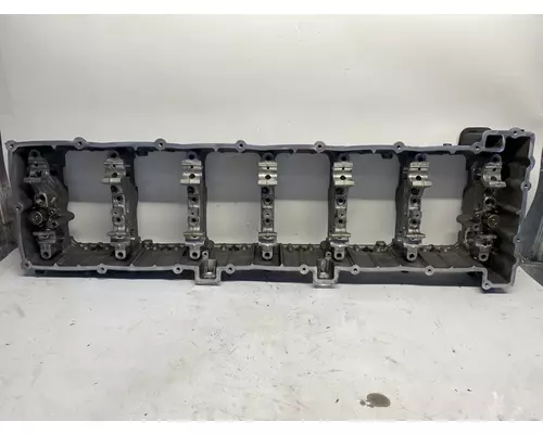 DETROIT DIESEL DD15 Valve Cover