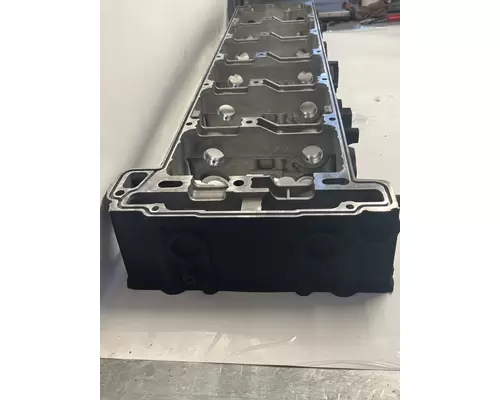 DETROIT DIESEL DD15 Valve Cover