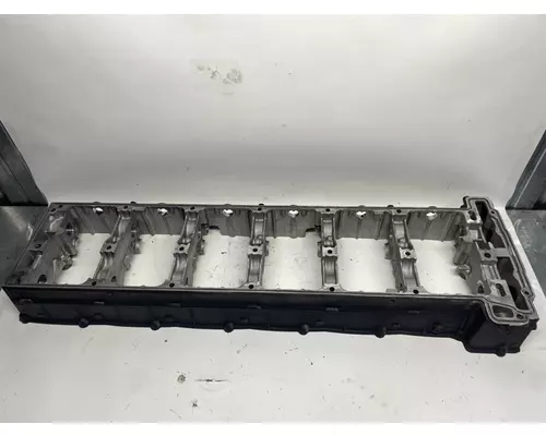 DETROIT DIESEL DD15 Valve Cover