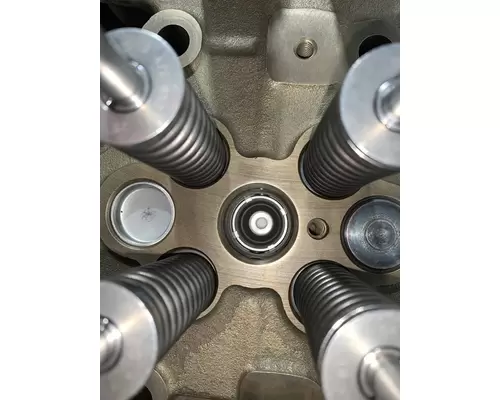 DETROIT DIESEL DD16 Cylinder Head