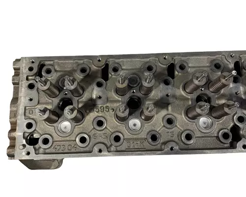 DETROIT DIESEL DD16 Cylinder Head