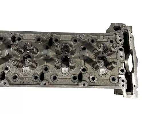 DETROIT DIESEL DD16 Cylinder Head