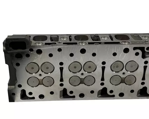 DETROIT DIESEL DD16 Cylinder Head