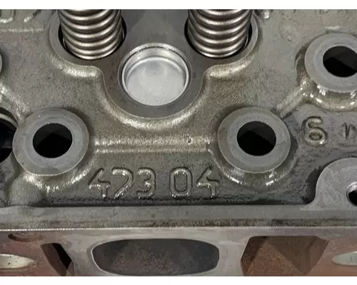 DETROIT DIESEL DD16 Engine Cylinder Head