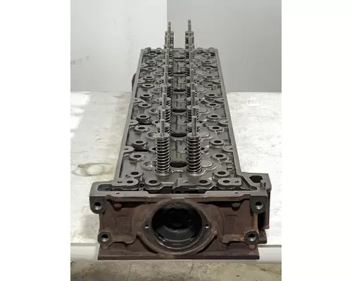 DETROIT DIESEL DD16 Engine Cylinder Head