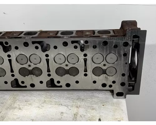 DETROIT DIESEL DD16 Engine Cylinder Head