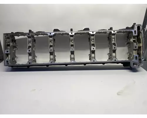 DETROIT DIESEL DD16 Valve Cover