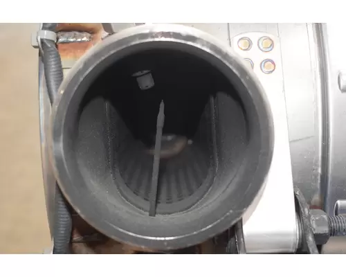 DETROIT DIESEL DD8 DPF (Diesel Particulate Filter)