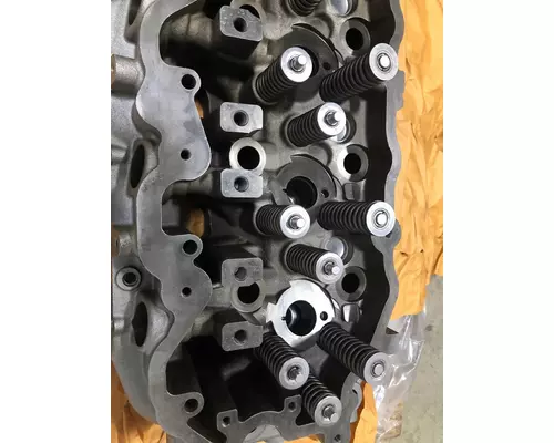 DETROIT DIESEL Series 50 Cylinder Head