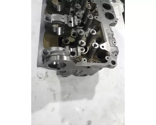 DETROIT DIESEL Series 50 Engine Cylinder Head