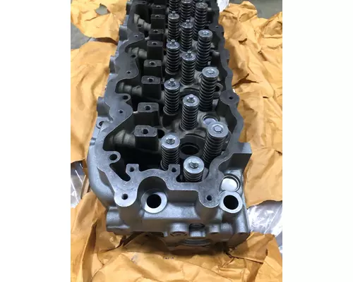 DETROIT DIESEL Series 50 Engine Cylinder Head