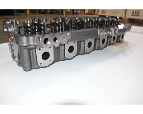 DETROIT DIESEL Series 60 14.0L Cylinder Head