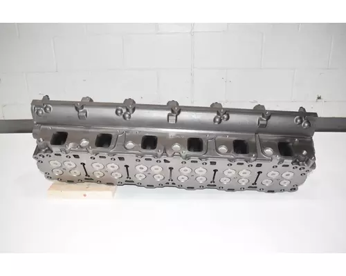 DETROIT DIESEL Series 60 14.0L Engine Cylinder Head