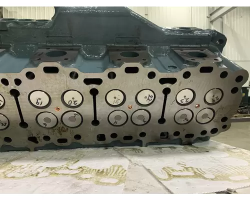 DETROIT DIESEL Series 60 DDEC I 11.1L Cylinder Head