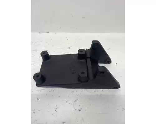 DETROIT DIESEL Series 60 DDEC III 12.7L Engine Bracket