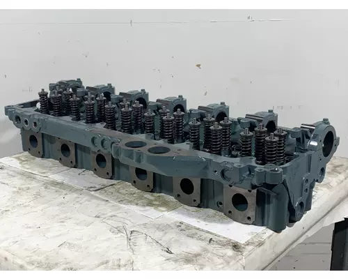 DETROIT DIESEL Series 60 DDEC III 12.7L Engine Cylinder Head