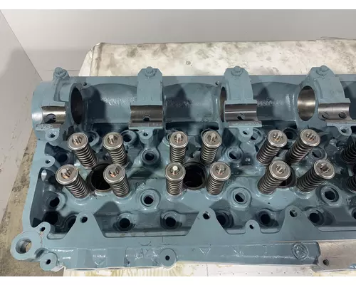 DETROIT DIESEL Series 60 DDEC III 12.7L Engine Cylinder Head