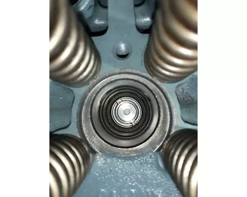 DETROIT DIESEL Series 60 DDEC V 14.0L Cylinder Head