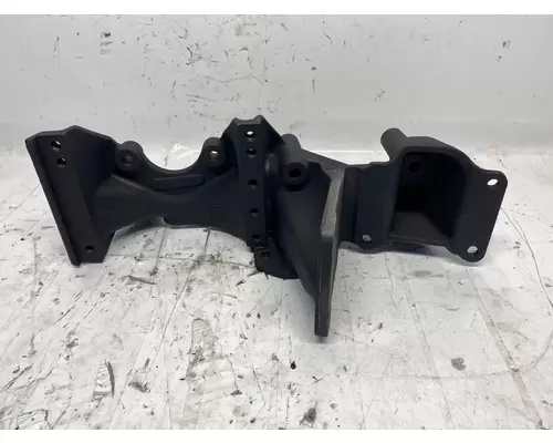 DETROIT DIESEL Series 60 DDEC V 14.0L Engine Bracket