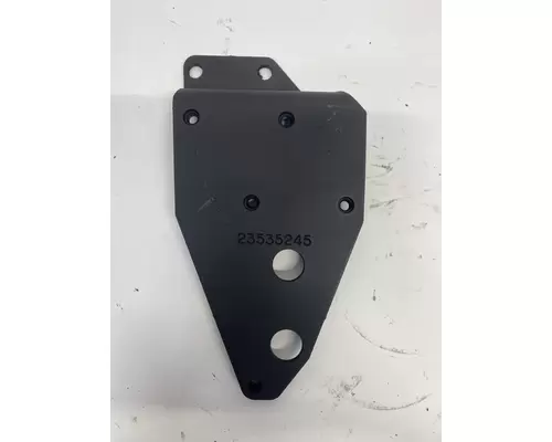 DETROIT DIESEL Series 60 DDEC V 14.0L Engine Bracket