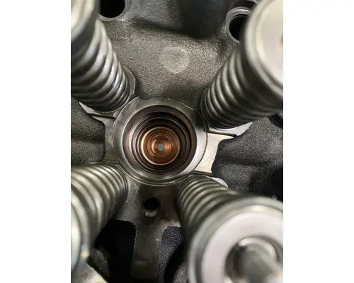 DETROIT DIESEL Series 60 Cylinder Head