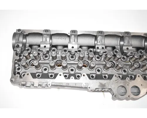 DETROIT DIESEL Series 60 Cylinder Head