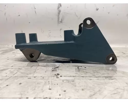 DETROIT DIESEL Series 60 Engine Bracket