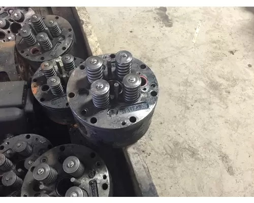 DETROIT 12V-149 Cylinder Head