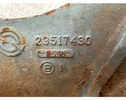 DETROIT 23517430 Engine Mounts