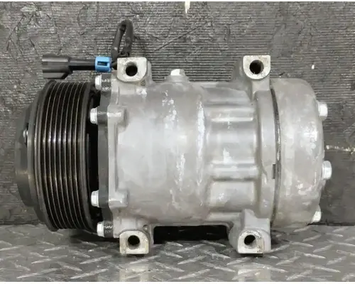 DETROIT 60 SER 14.0 Air Conditioner Compressor
