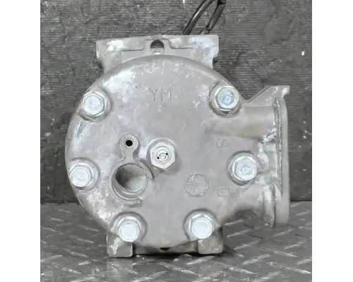 DETROIT 60 SER 14.0 Air Conditioner Compressor