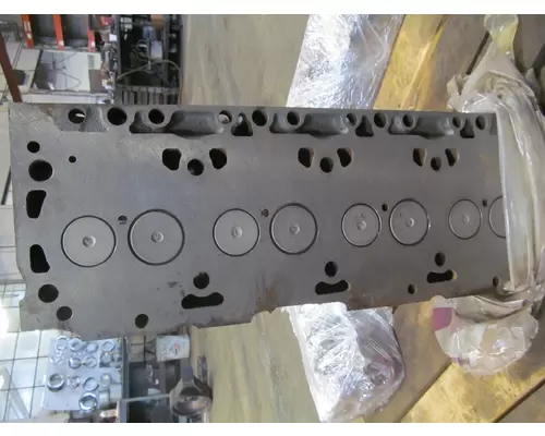 DETROIT 8.2 Cylinder Head