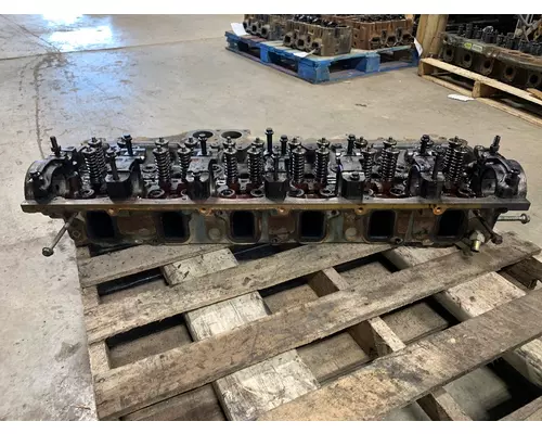 DETROIT 8929620 Cylinder Head