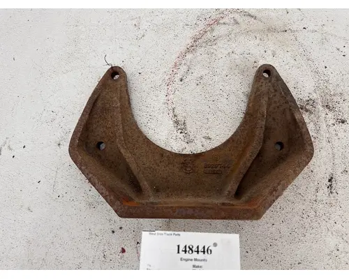 DETROIT 8929744 Engine Mounts