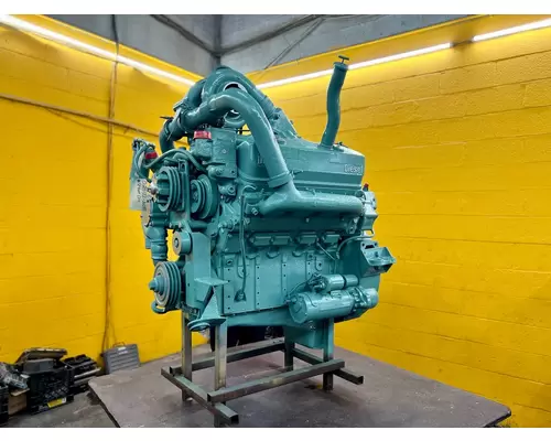 DETROIT 8V71T Engine Assembly