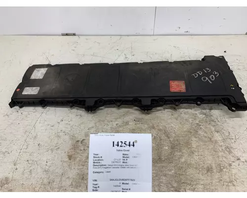 DETROIT A4710101330 Valve Cover